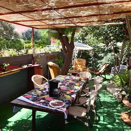 Espagnole Chambres Privées Maison Jardins à Dispo Alloggio in famiglia *