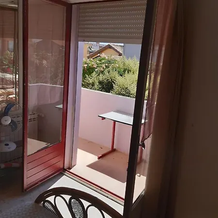 Espagnole Chambres Privées Maison Jardins à Dispo Alloggio in famiglia